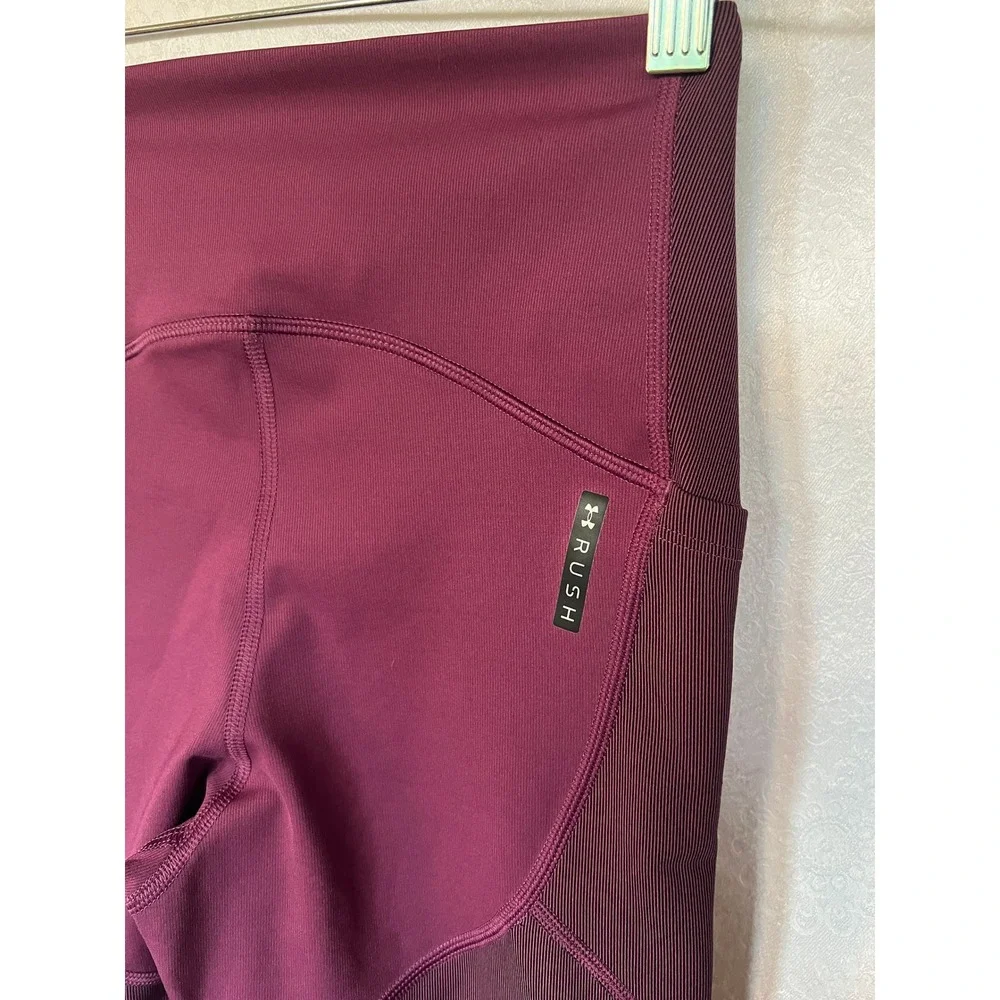 Under Armor Rush HeatGear Bike Short Burgundy Athleisure Ribbed Pocket Womens XS